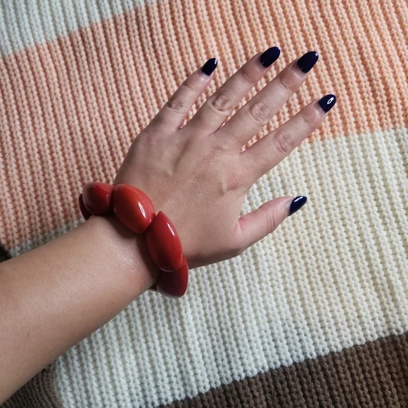 Vintage Large Red Polished Tagua Seed Bead Bracelet - Picture 6 of 15